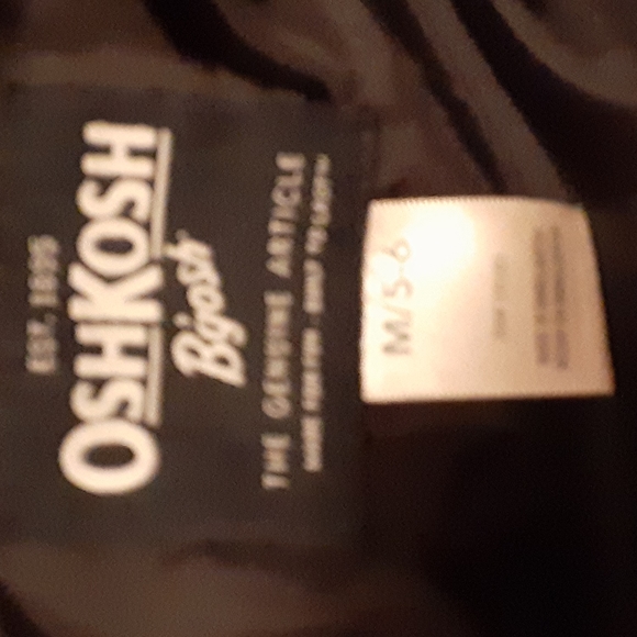 OSHKOSH Gray and Black Boys Vest. - Picture 4 of 9
